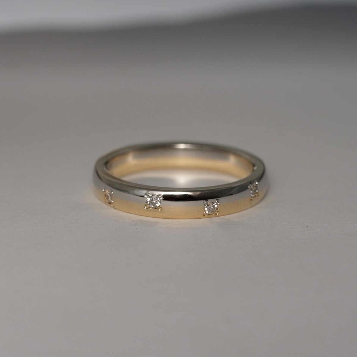 �����L�O�������O�F2�F�_�C�����胊���O